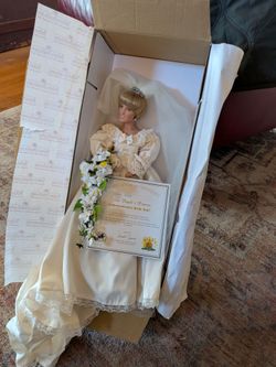"THE PEOPLES PRINCESS COMMEMORATIVE BRIDE DOLL"