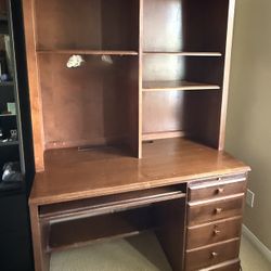 Ethan Allen Wood Desk With Hutch