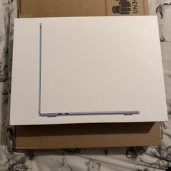 MacBook Air 13-inch M4 10-Core CPU 256GB Sky Blue