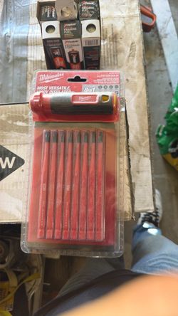 Milwaukee 8-in-1 Insulated Screwdriver Set