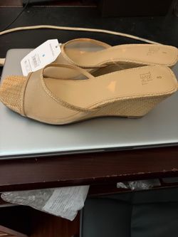 Time and Tru Wedge Sandals Size 8