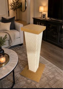 Cat Scratcher Column