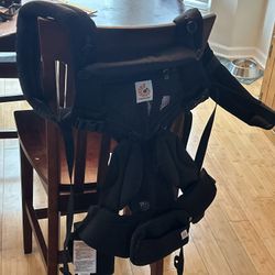 Ergobaby Carrier/booster Seat & Potty Trainer 