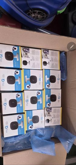 Chamberlain myQ myQ Smart Secure indoor/ Outdoor 1 -Channel 1 -Camera 1080p