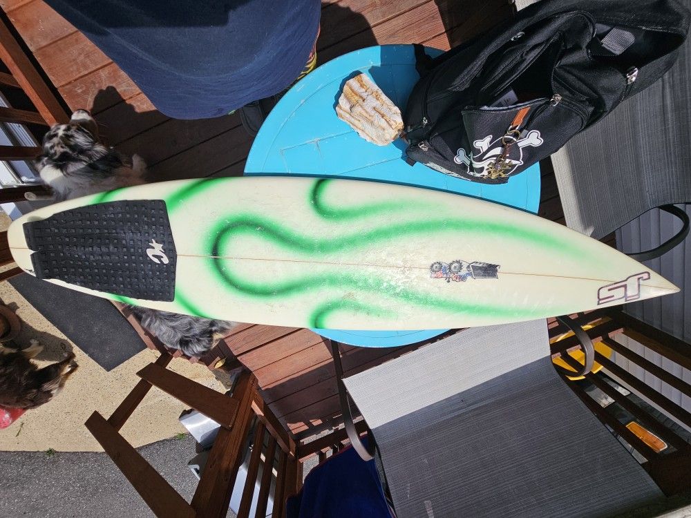 Js Surfboard 6'2"