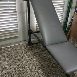 Weight bench