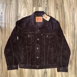 New men's Regular-Fit Levi's Corduroy Trucker Jacket Dark Brown Size Small