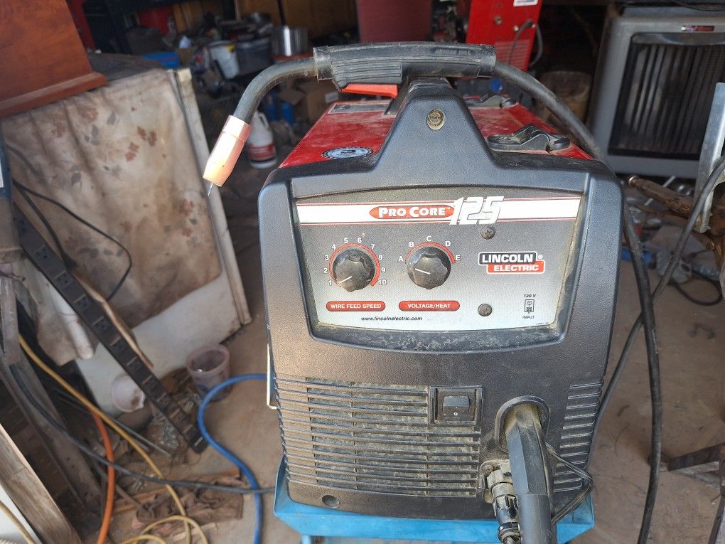 Lincoln 125hd mig welder.