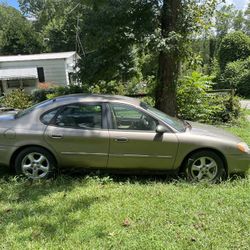 2002 Ford Taurus