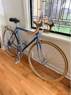 Vintage Univega Gran Turismo Road Bike