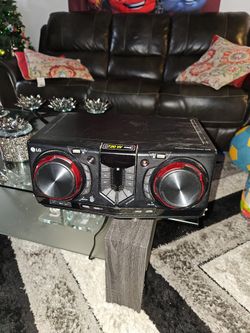 LG 720W Music System