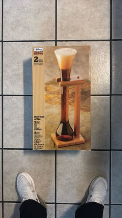 Half Yard Beer Glass W/ Stand