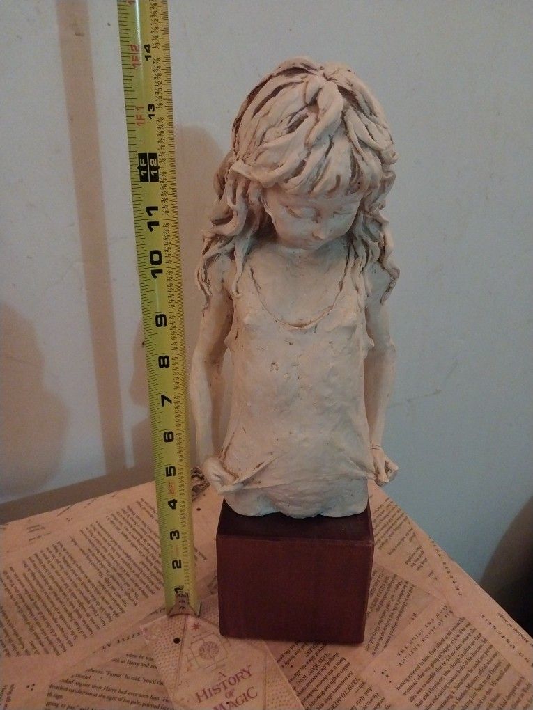 Capodimonte "Puberta" - Vintage Italian Sculpture