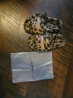 Balenciaga slides leopard