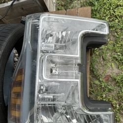 2017, 2018, 2019 OEM HEADLIGHTS SET FORD F250/F350/F450 SUPER DUTY p558 naao 