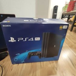 PLAYSTATION 4 PRO 1TB 2 WIRELESS CONTROLLERS GOD OF WAR GAME BUNDLE 