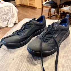 Men’s Vans UltraRange Black/Black Size 10.5