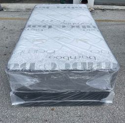 NEW MATTRESS TWIN SIZE PLUSH WITH BOX SPRING