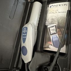 Inficon Leak Detector 