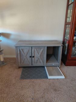 Cat litter box
