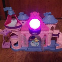Fisherprice Little People Disney Princess Magical Lights & Sounds Dancing Castle