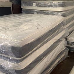 Twin size pillow top bamboo brand mattress new