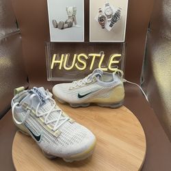Nike Air VaporMax 2021 Flyknit “Mismatched Swoosh” (GS) Size 4.5Y