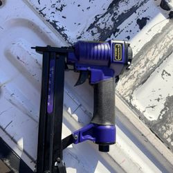 Nail/ Staple Gun