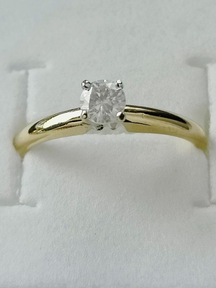 14k Diamond Solitaire Ring 