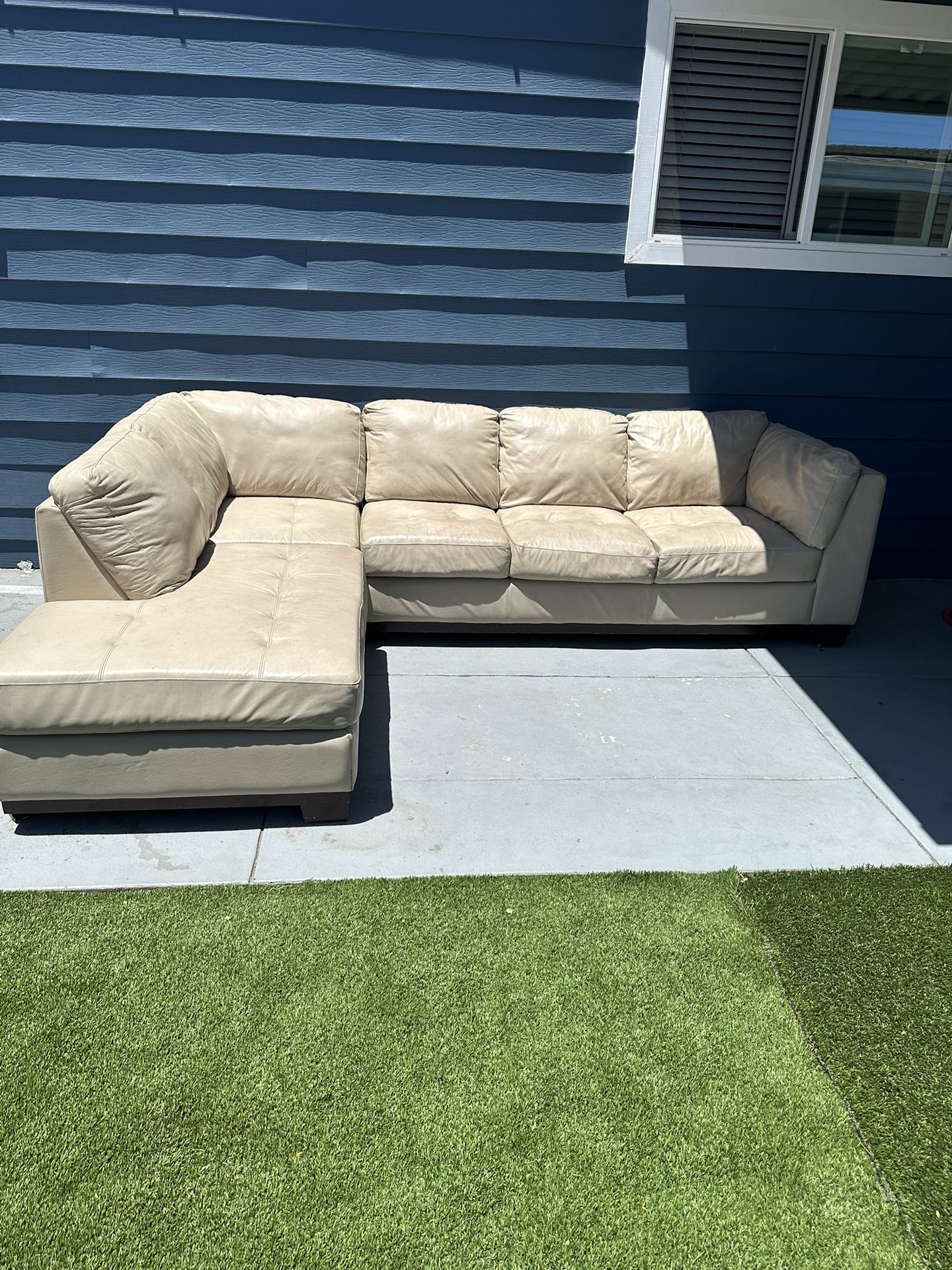 Free Couches And Bed Fonts