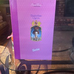 Queen Elizabeth Barbie The Great Eras Collection 