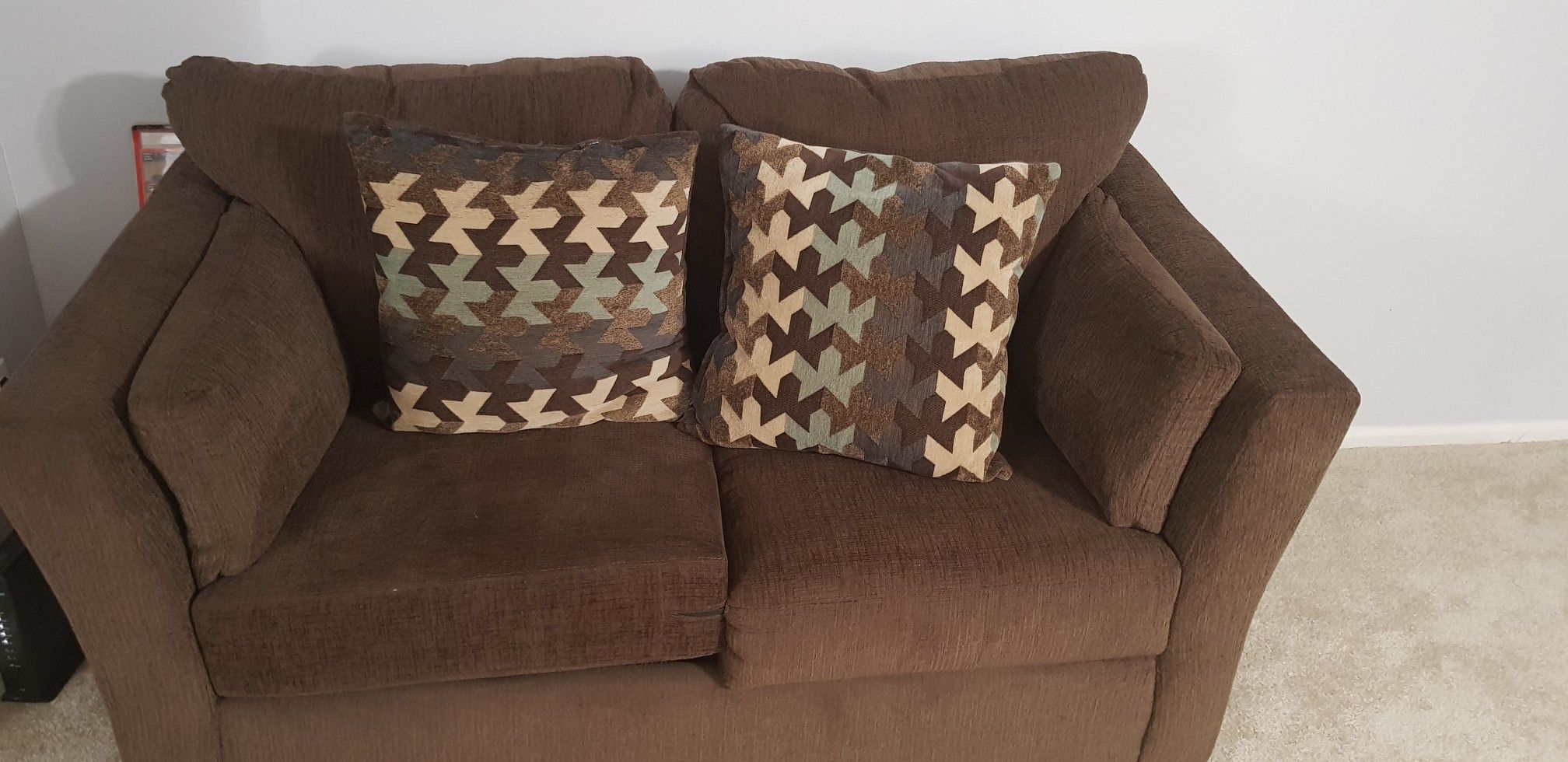 Brown sofa (NEW)