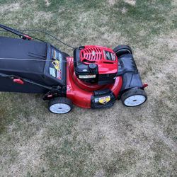 Self propelled lawnmower Troy Built 