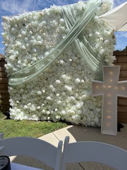 Flower wall/greenery wall