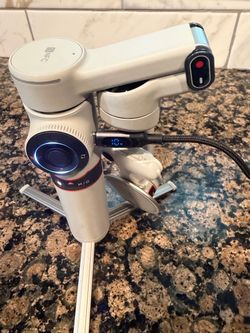 Insta360 Flow 2 Pro Gimbal with AI Tracker & Magnetic Phone Mount