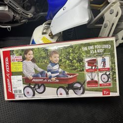 Radio Flyer Wagon 
