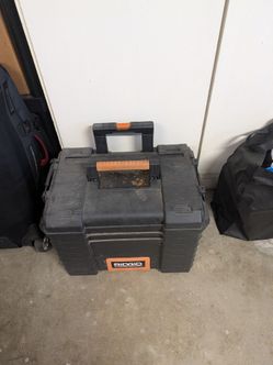 Rigid  tool boxes