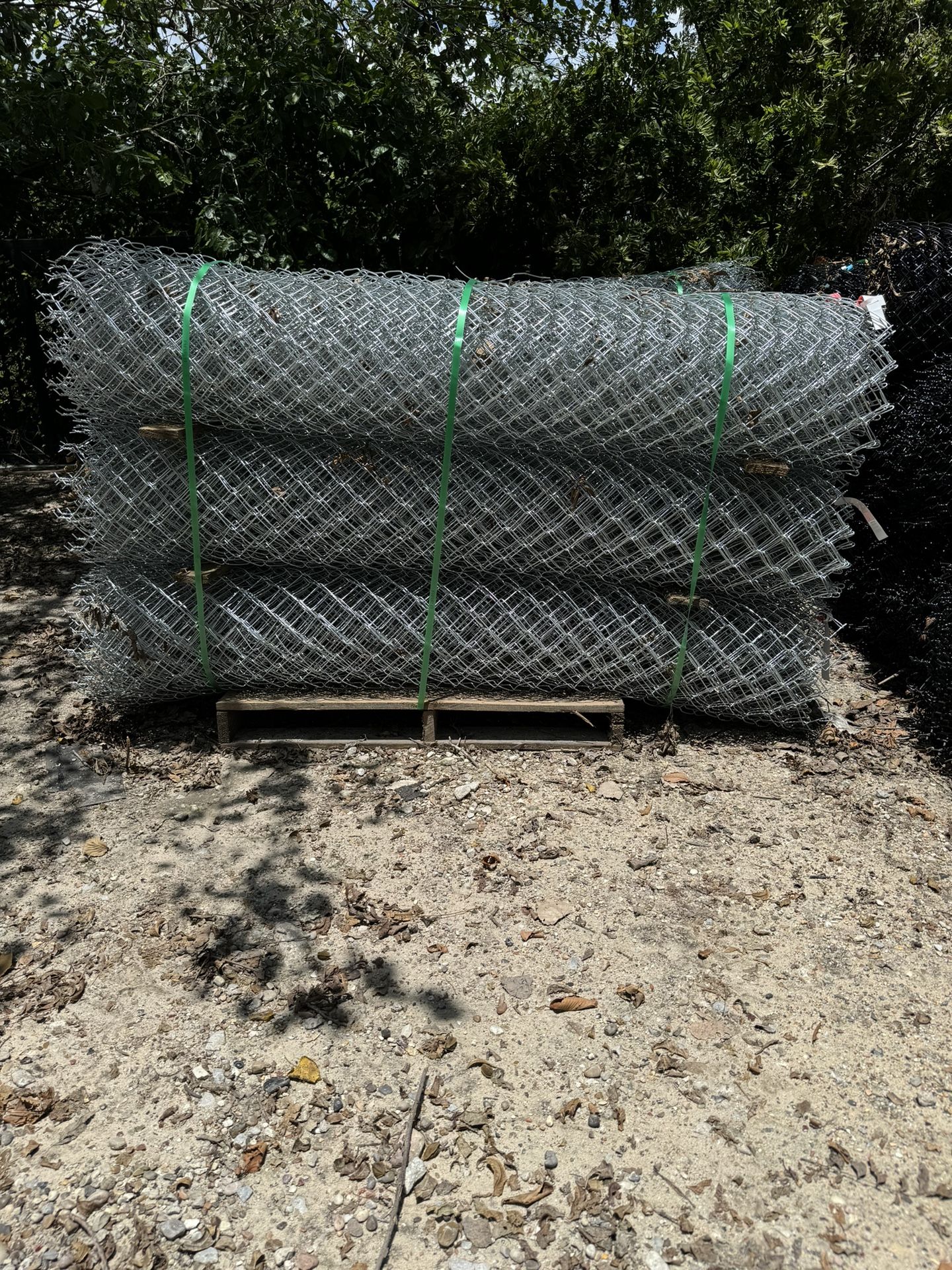 Chain Link Fence Roll 6ft x 50ft Ga 11.5 Pet gates & Fences