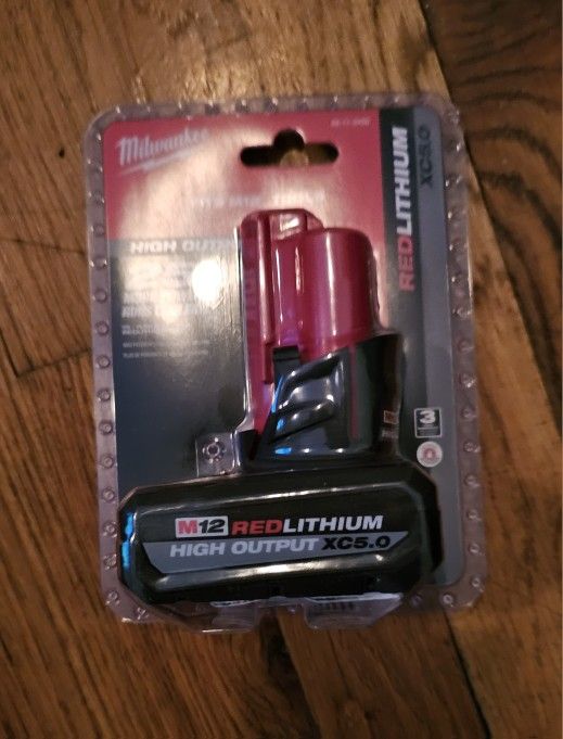 Milwaukee
M12 12-Volt Lithium-Ion XC High Output 5.0 Ah Battery Pack