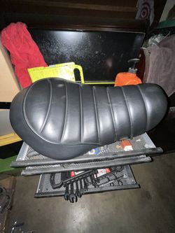 Iron 883 Seat