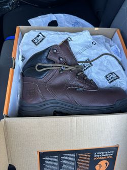 Timberlands Brand New In Box Size 9 M