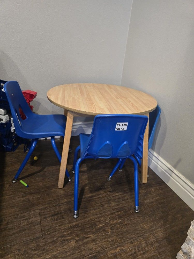 Kids Table And Chairs