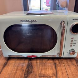 Retro Microwave