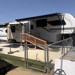 2025 Grand Design Fifth  Wheel 