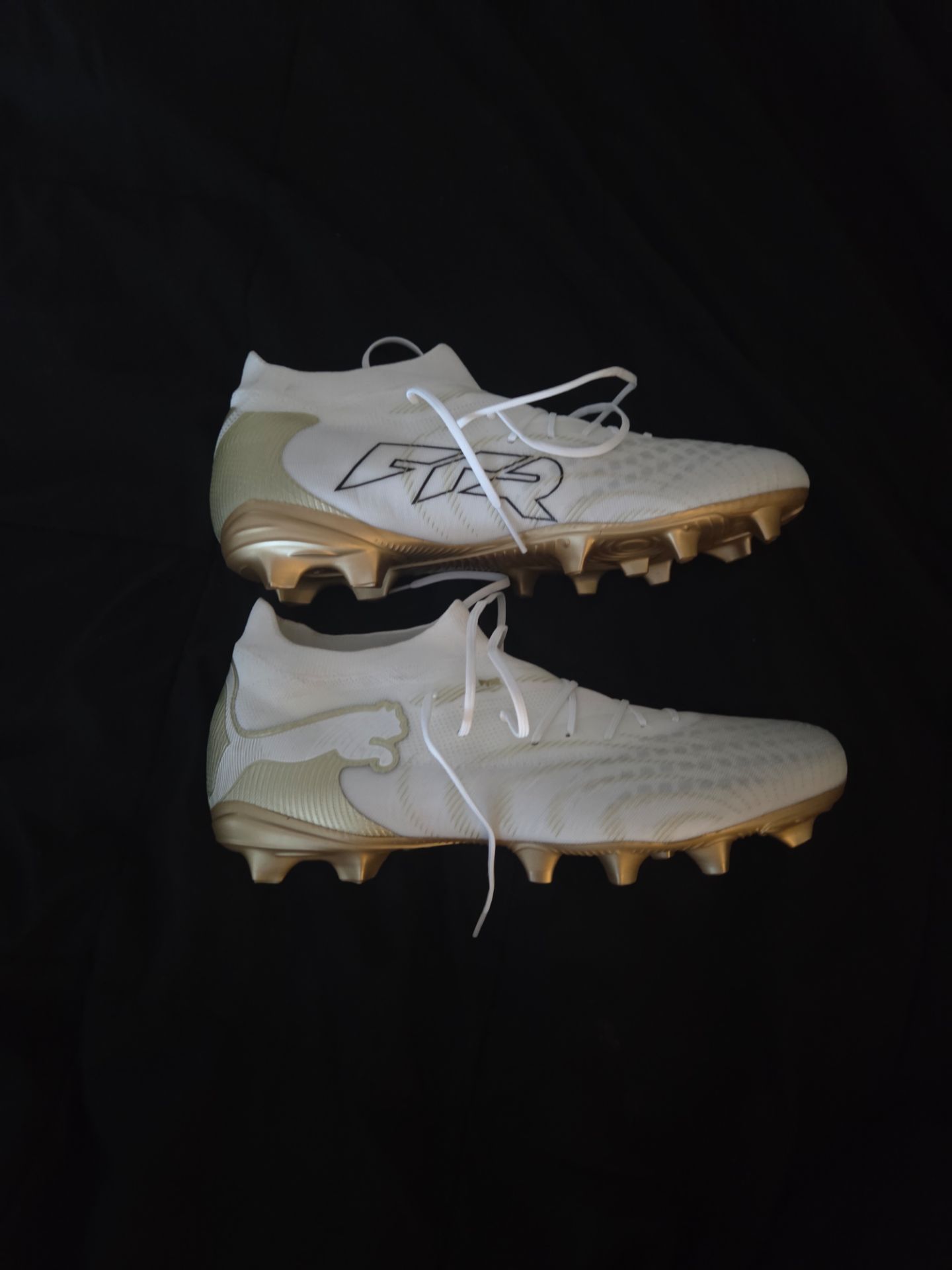 Puma future soccer cleats size 10½ mens
