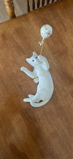 Lenox "Captivation" Cat With Balloon Artist Signed Handcrafted 24k Gold Accents