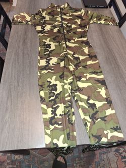 Women's Girls Size Medium Camouflage Jump Suit Fashion Shiny Silky Sexy camo