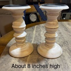 Set of 2 Pillar Candle Holders