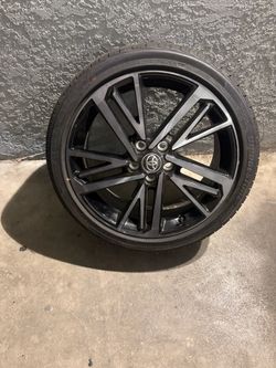 Toyota rim brand new