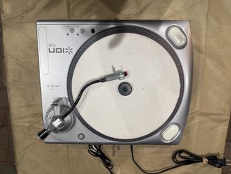 ION iTTUSB turntable